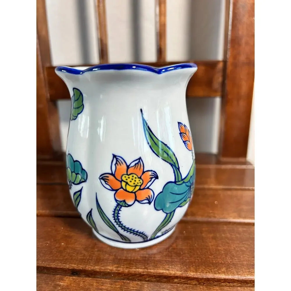 Vintage Chinese Porcelain Lotus Vase Hand Painted Blue White Scalloped Rim
